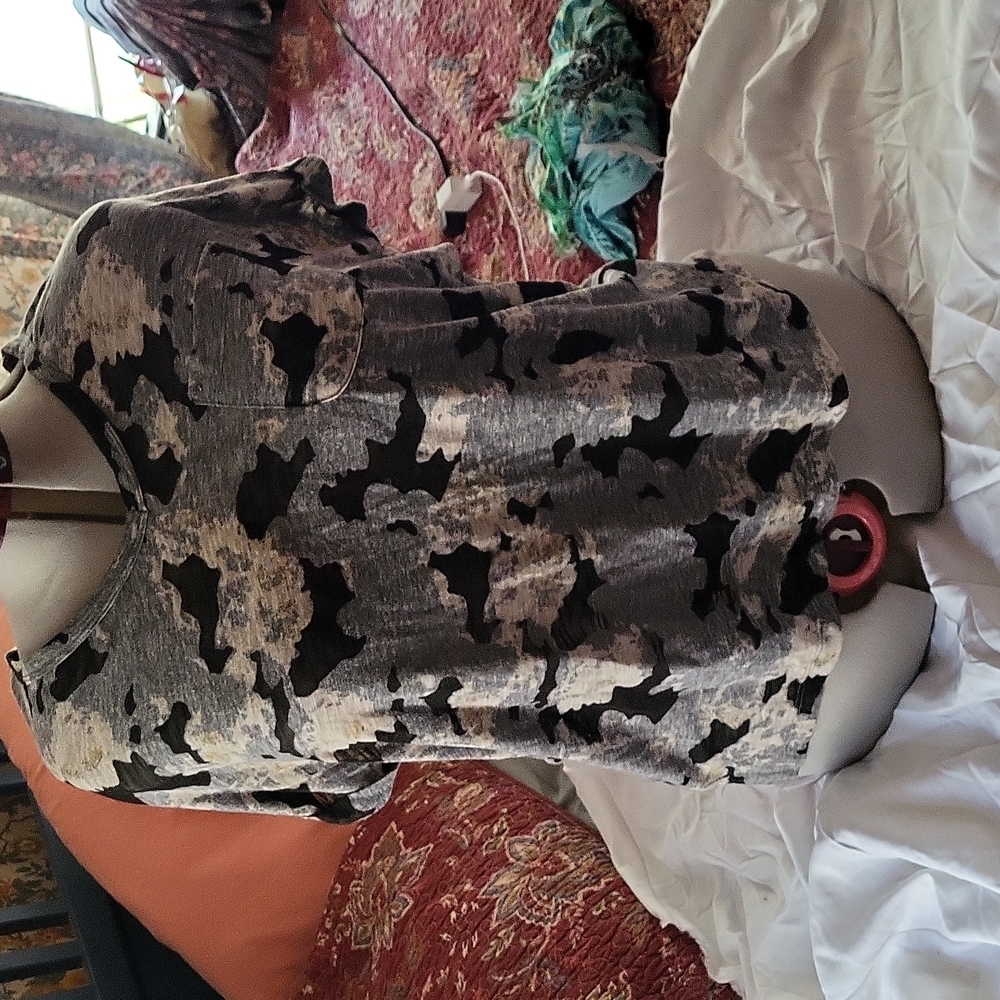 Top - Picture 3 of 6
